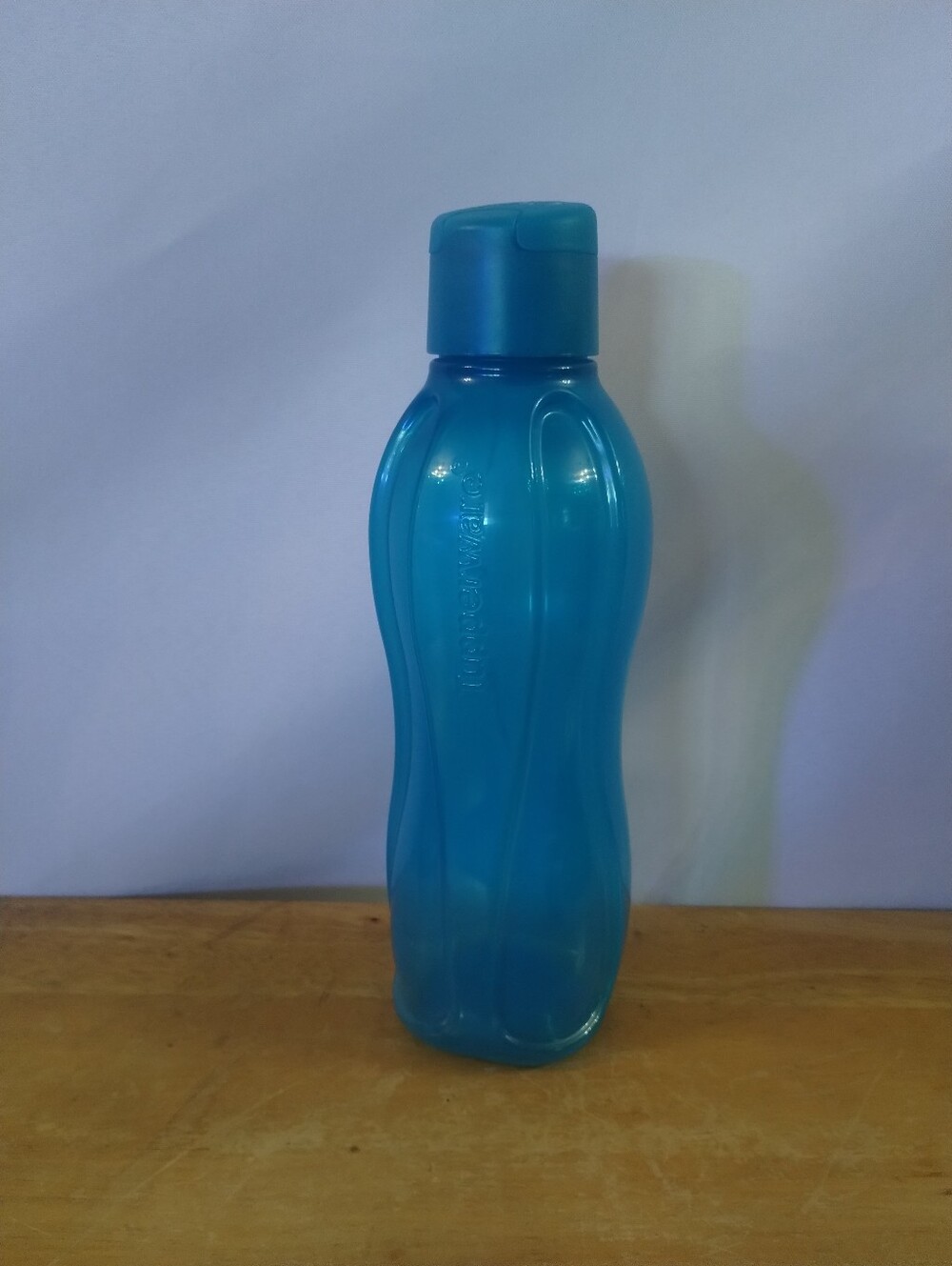 Tupperware Eco Water Bottle Blue Reusable Flip Top BPA Free Sports Drink Bottle